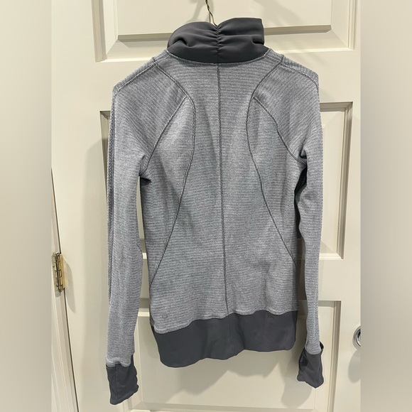 Lululemon run 1/4 zip pullover - Picture 5 of 9